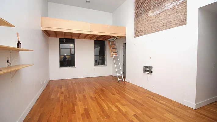 Rented by Nooklyn NYC LLC | media 39