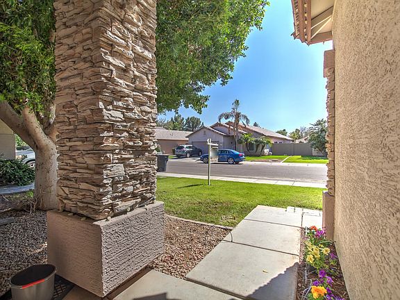 4th image of 2412 W Rockrose Way
