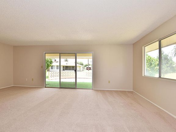 3rd image of 10323 W Prairie Hills Cir