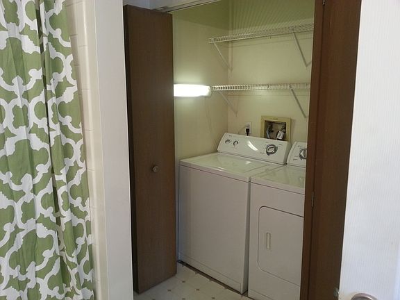 3rd image of 13900 Parkview Ln APT 107