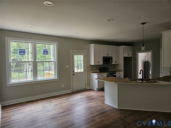 3rd image of 1321 Sweathouse Creek Rd
