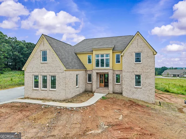 1983 Malcom Estates Dr, Bogart, GA 30622