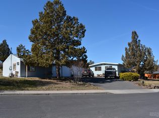 2929 SW 32nd St, Redmond, OR 97756