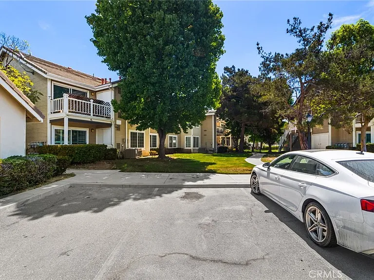 3860 Amberly Dr — Photo 23