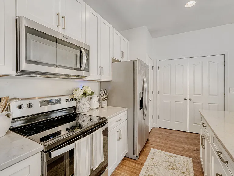 13718 Aldenbrook Dr — Photo 10