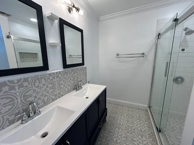 993 Washington St SW — Photo 15