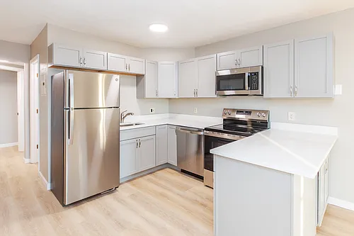 487 Ocean Blvd Photo 1