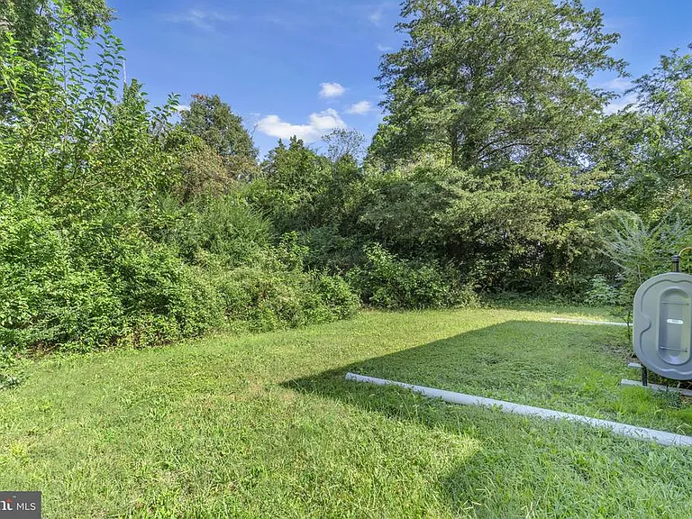 21705 Great Mills Ln #C — Photo 16