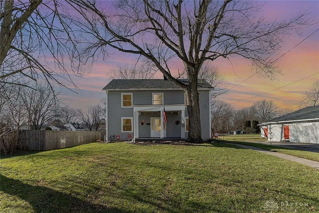 223 N Jay St photo 1