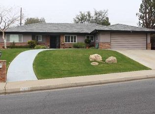 3504 Christmas Tree Ln, Bakersfield, CA