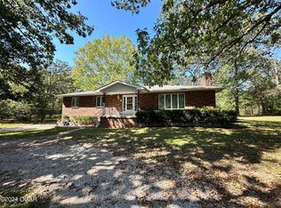7732 Trout Farm Rd, Neosho, MO 64850