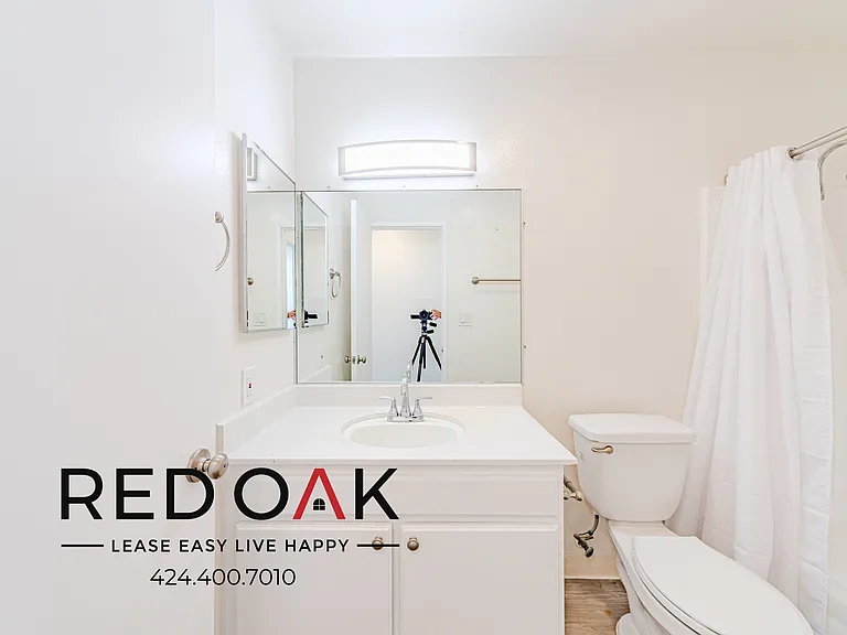 8614 Woodley Ave #315 — Photo 9