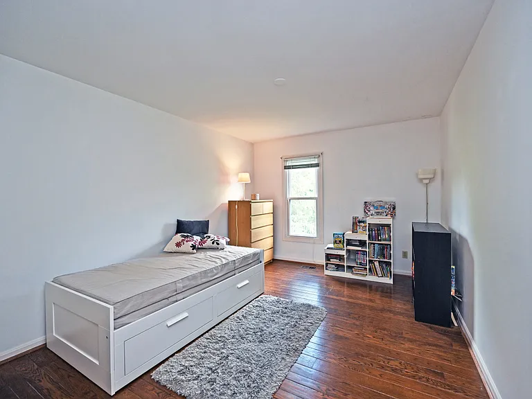12046 Timberlake Dr — Photo 46