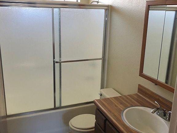 2nd image of 220 Mira Mar Ave APT F