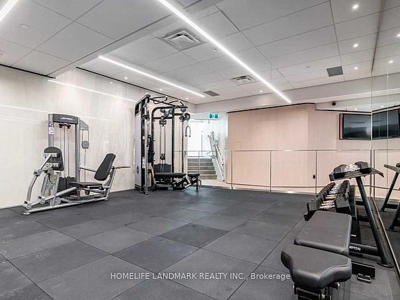 3rd image of 1001 Bay St #1106