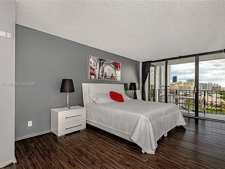 200 Leslie Dr #926 — Photo 7