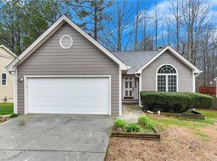 830 Harbins Cove Dr, Lilburn, GA 30047