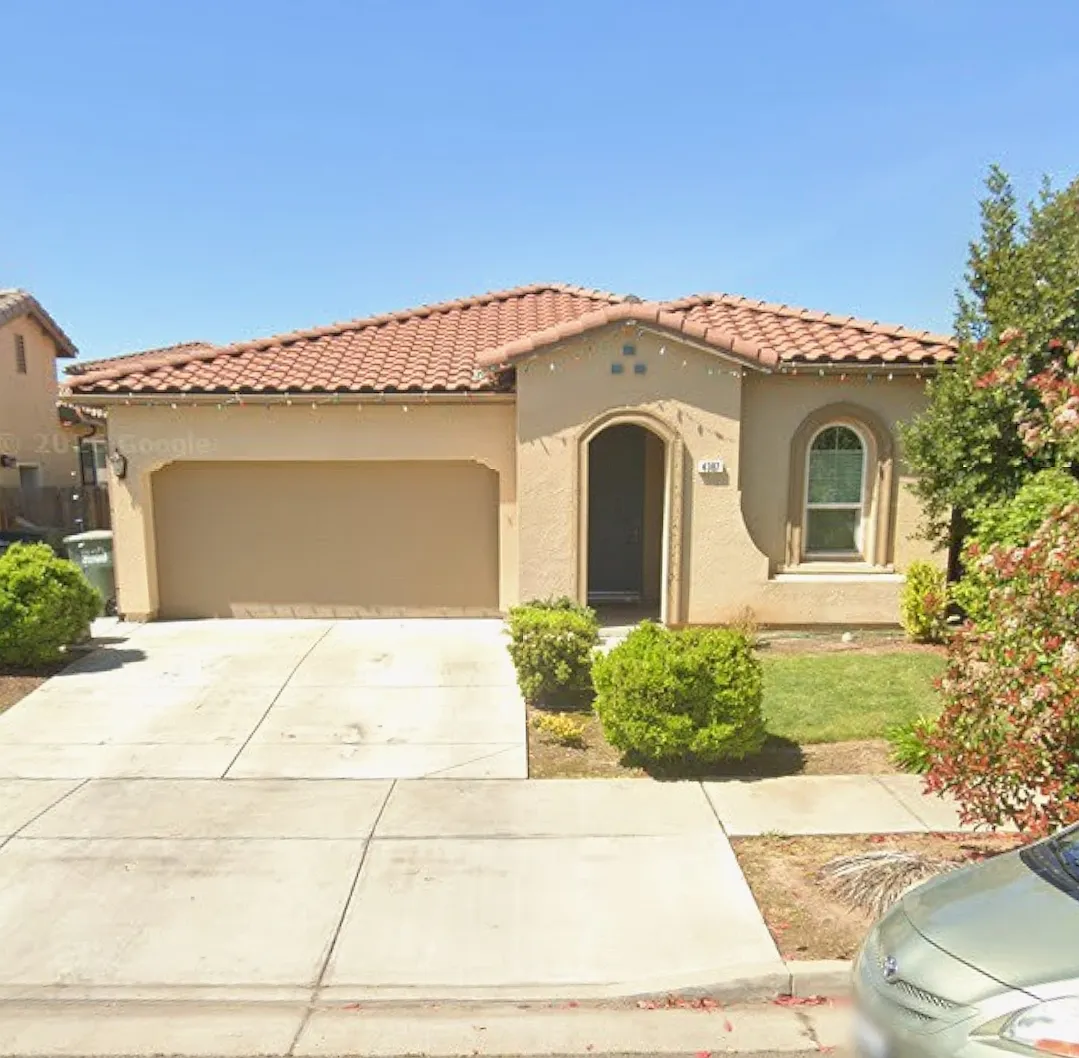 4 bed, 1617 sqft, $2,295 — Photo 1