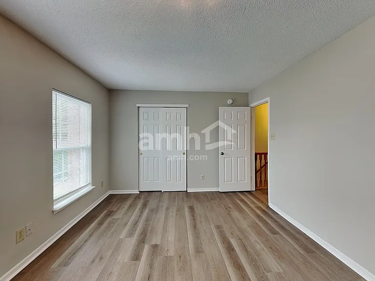 5793 Amber Ln — Photo 15