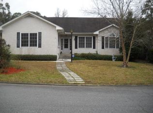 100 Marie Ln, Saint Simons Island, GA 31522