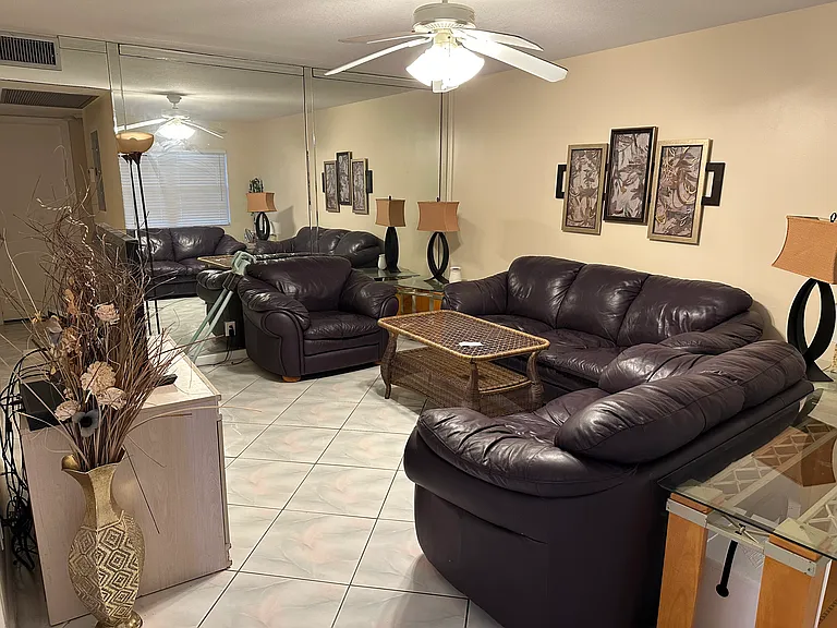 43 Fanshaw B #B — Photo 4