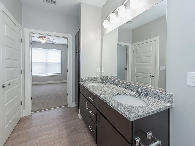 Infinity at Centerville Crossing — Photo 23