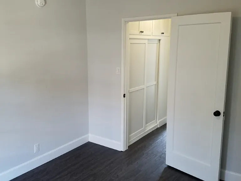 Glendale Terrace Apartments - AC Townhomes LLC — Photo 22