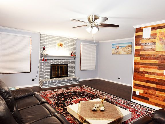 2nd image of 1496 Cortland Dr
