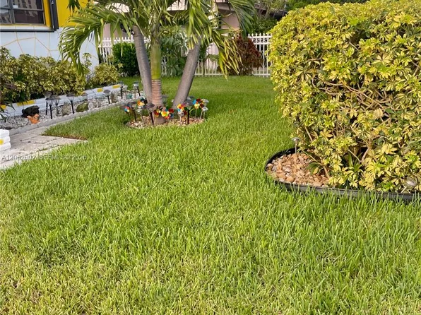 3265 NW 80th Ter, Miami, FL 33147