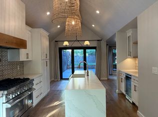 1324 Woodside Ct, Healdsburg, CA 95448