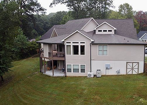 2nd image of 2307 Dallas Point Rd