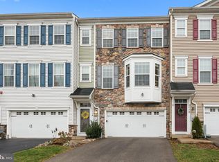 114 Graystone Dr, Trevose, PA 19053