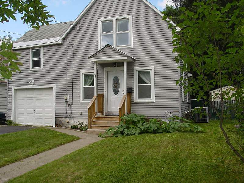 1st image of 148 Hunter St