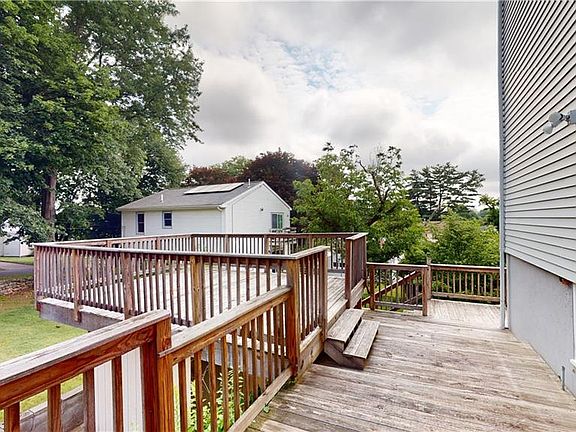 5th image of 79 Stillwater Ave