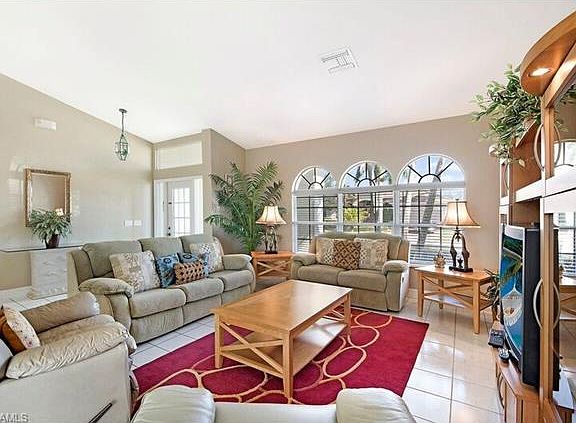 5th image of 254 Seminole Ct