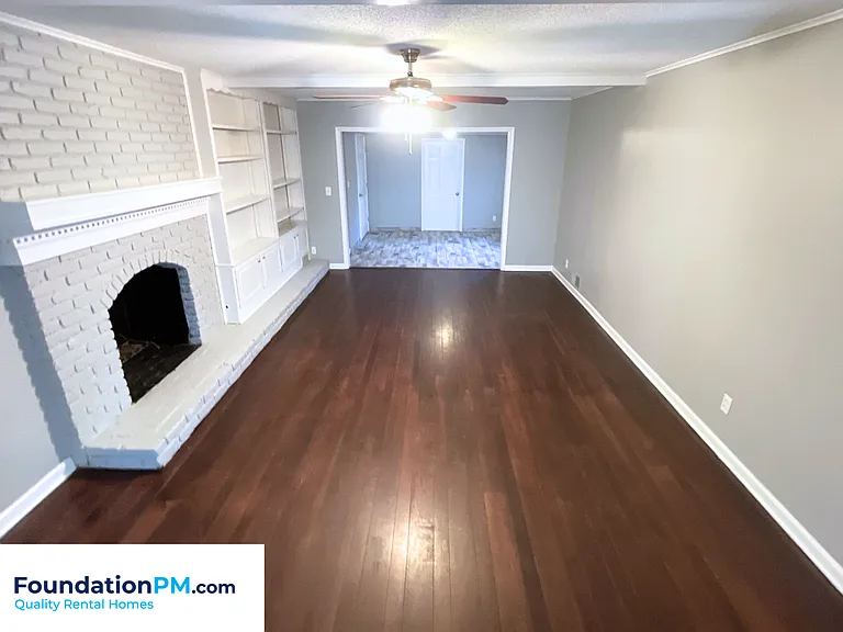 6236 Haddington Dr — Photo 3