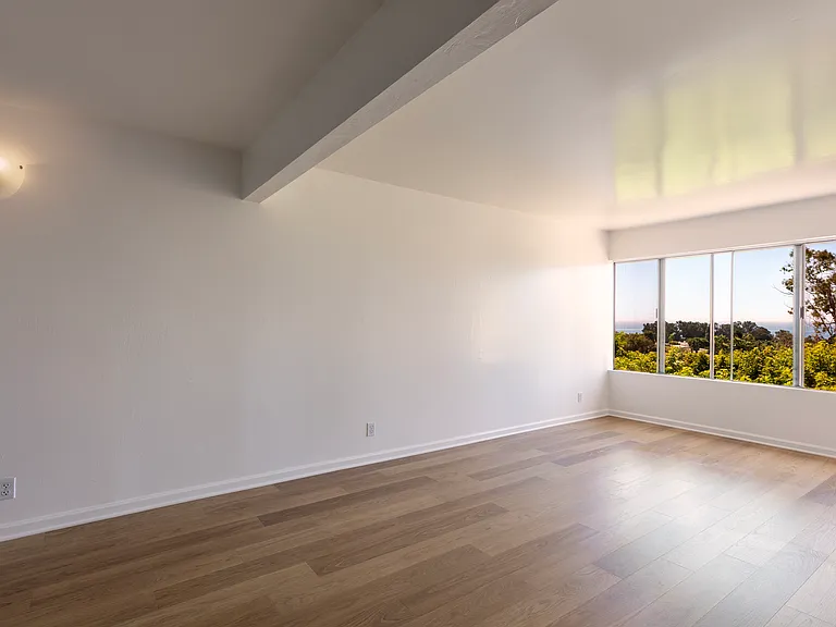 Channel View Apartments — Photo 40