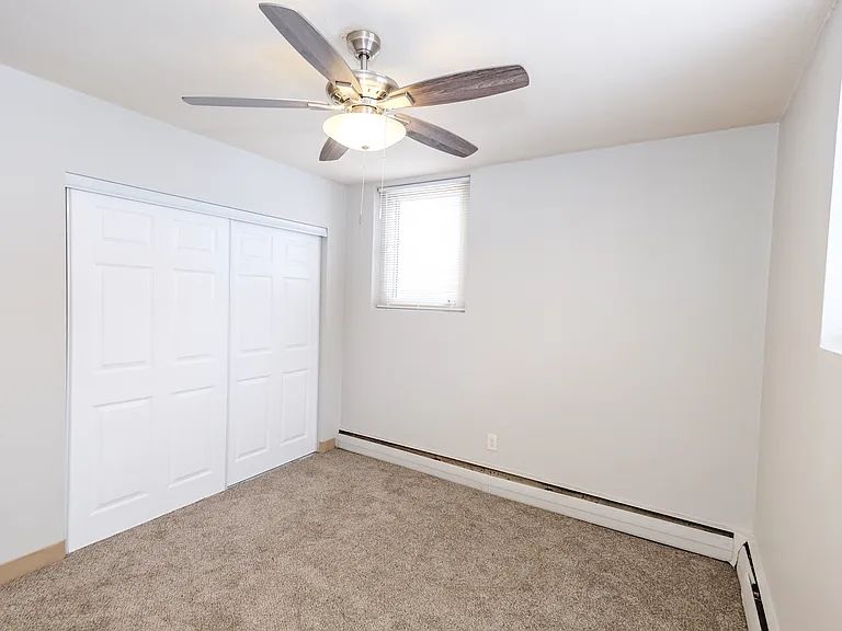 Hiawatha Court — Photo 16