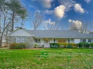 31 Fieldstone Rd, West Hurley, NY 12491