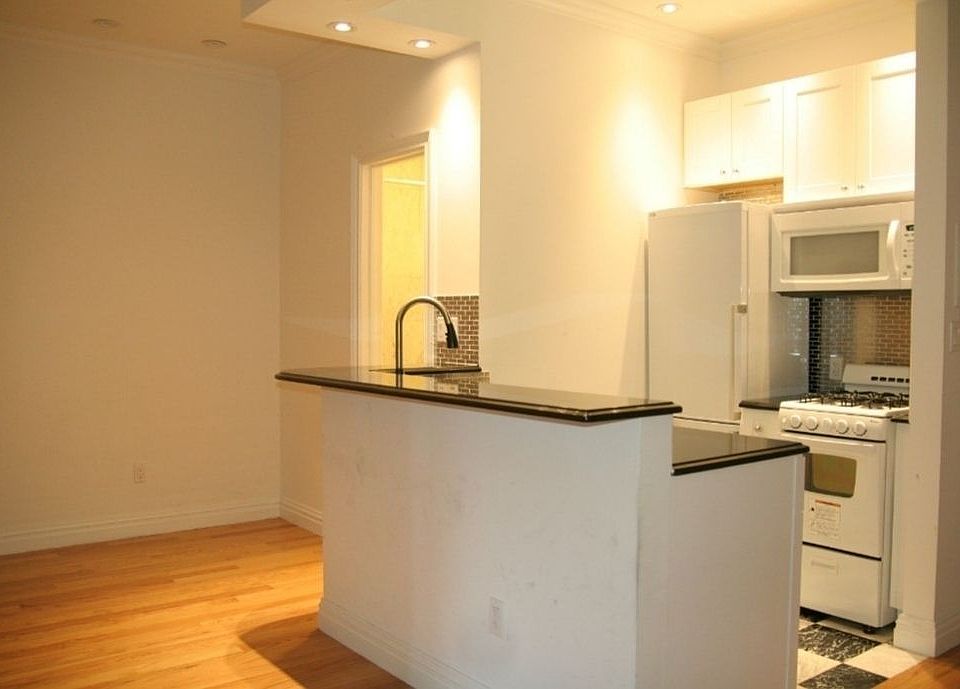 1st image of 1640 York Ave APT 2B