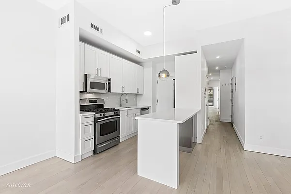 Sold by Corcoran | media 24