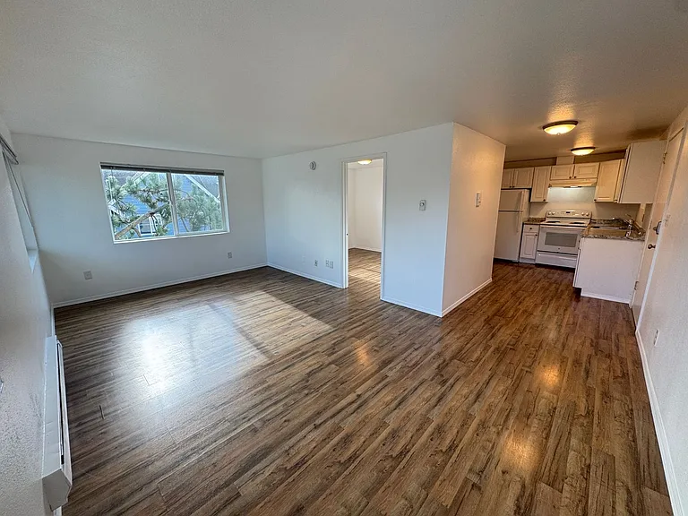 301 Apartments in the heart of Beacon Hill — Photo 22