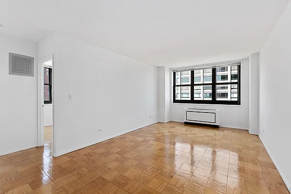 Rented by Byson Real Estate Company | media 10