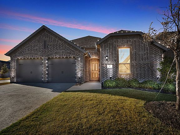 2nd image of 3527 Camden Dr