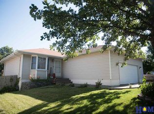 2841 Homeland Pl, Lincoln, NE 68521