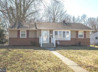 705 Catalina Dr, Somerdale, NJ 08083