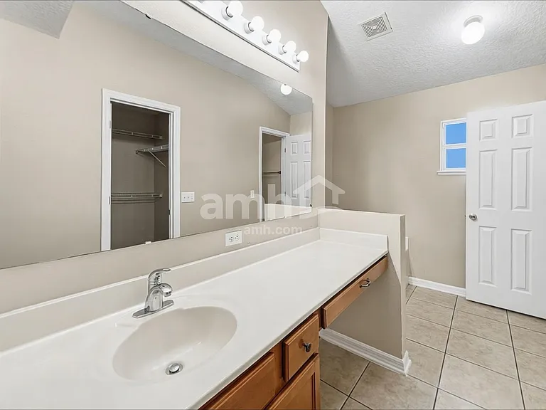 312 Azores Pl — Photo 11
