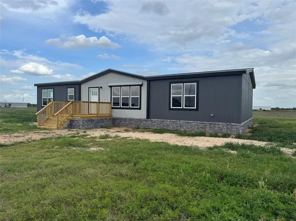 1231 Saddleback Dr, Bellville, TX 77418