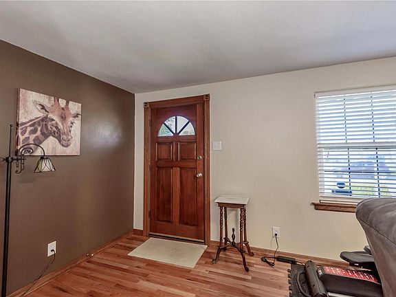 3rd image of 4338 Fatima Dr