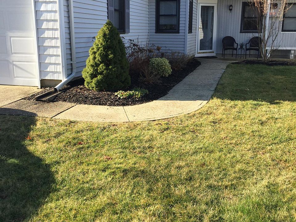 1st image of 47 Knolls Dr